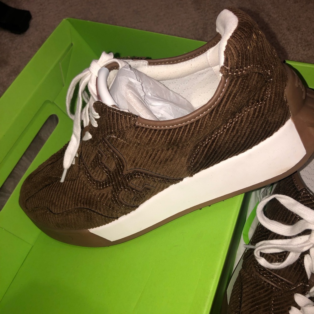 LIKE NEW, Sam Edelman Brown Corduroy Women's Sneakers